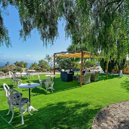Rural La Correa Del Almendro & Bubble Experience - Adults Only Landsted