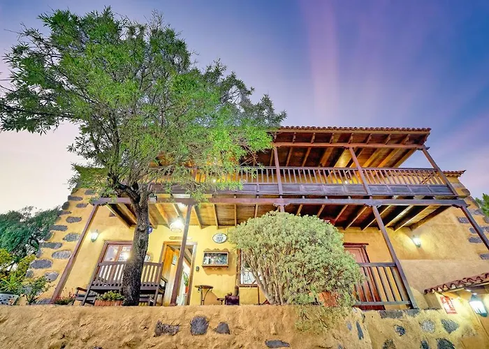 Rural La Correa Del Almendro & Bubble Experience - Adults Only Séjour à la campagne *