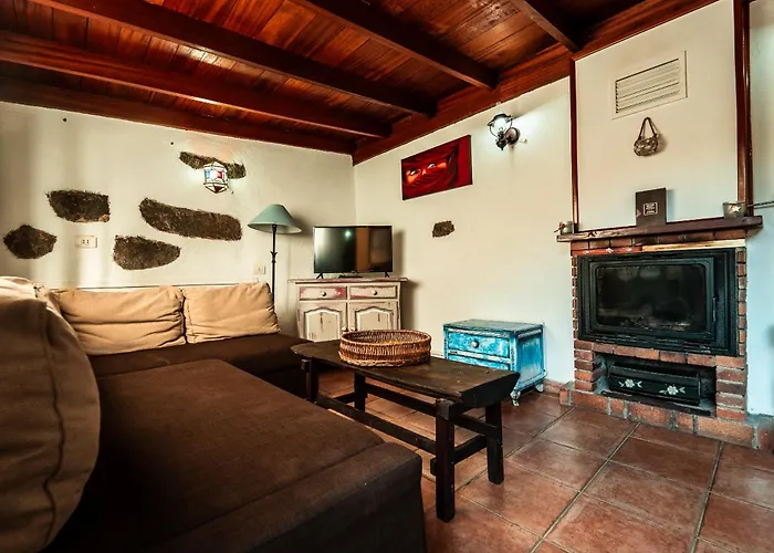 Séjour à la campagne Rural La Correa Del Almendro & Bubble Experience - Adults Only