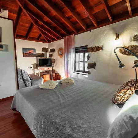 Rural La Correa Del Almendro & Bubble Experience - Adults Only أرونا