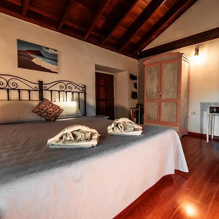 Rural La Correa Del Almendro & Bubble Experience - Adults Only منزل ريفي