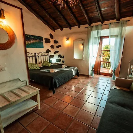 Rural La Correa Del Almendro & Bubble Experience - Adults Only منزل ريفي *