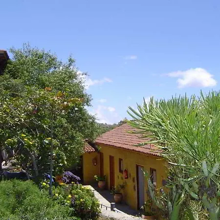 Gospodarstwo wiejskie Rural La Correa Del Almendro & Bubble Experience - Adults Only *